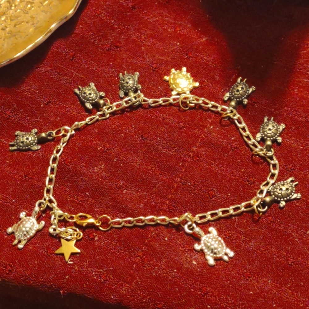 Vintage unisex gold turtle bracelet